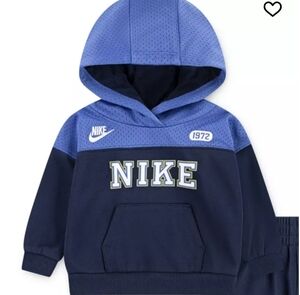 Nike Boys Color Block Hoodie Size 5